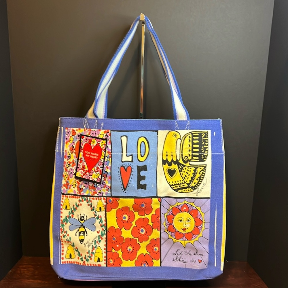 🌸🌸 You Warm My Heart Tote🌸🌸 NWT